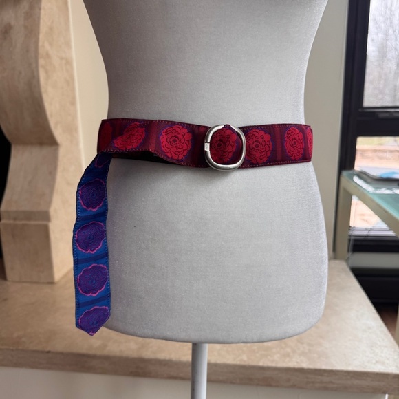 Jane Fraser of Maine O Ring Colorful Reversible Fabric Belt Floral Womens Size M - Picture 4 of 9